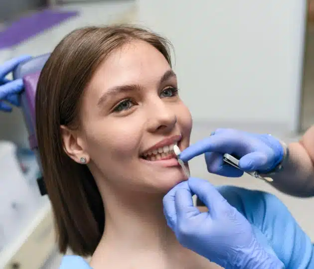 Difference Between Porcelain and Composite Veneers